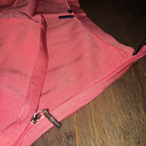 Marciano bandage dress 1 shoulder golden hardware - Picture 6 of 8